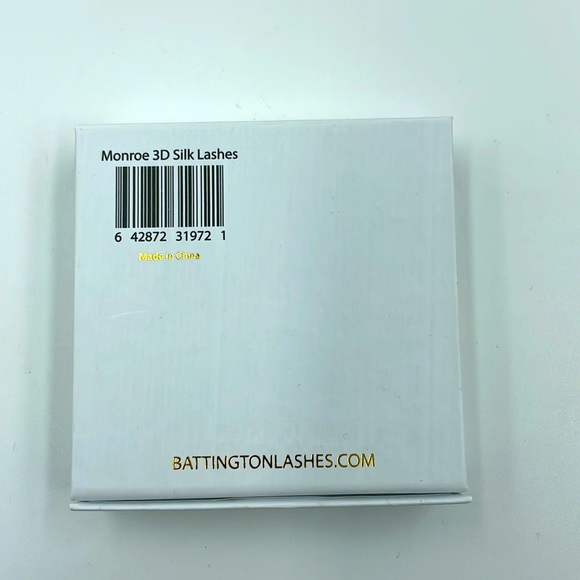 Battington Monroe 3D Silk Lashes (NWT) - Picture 4 of 4